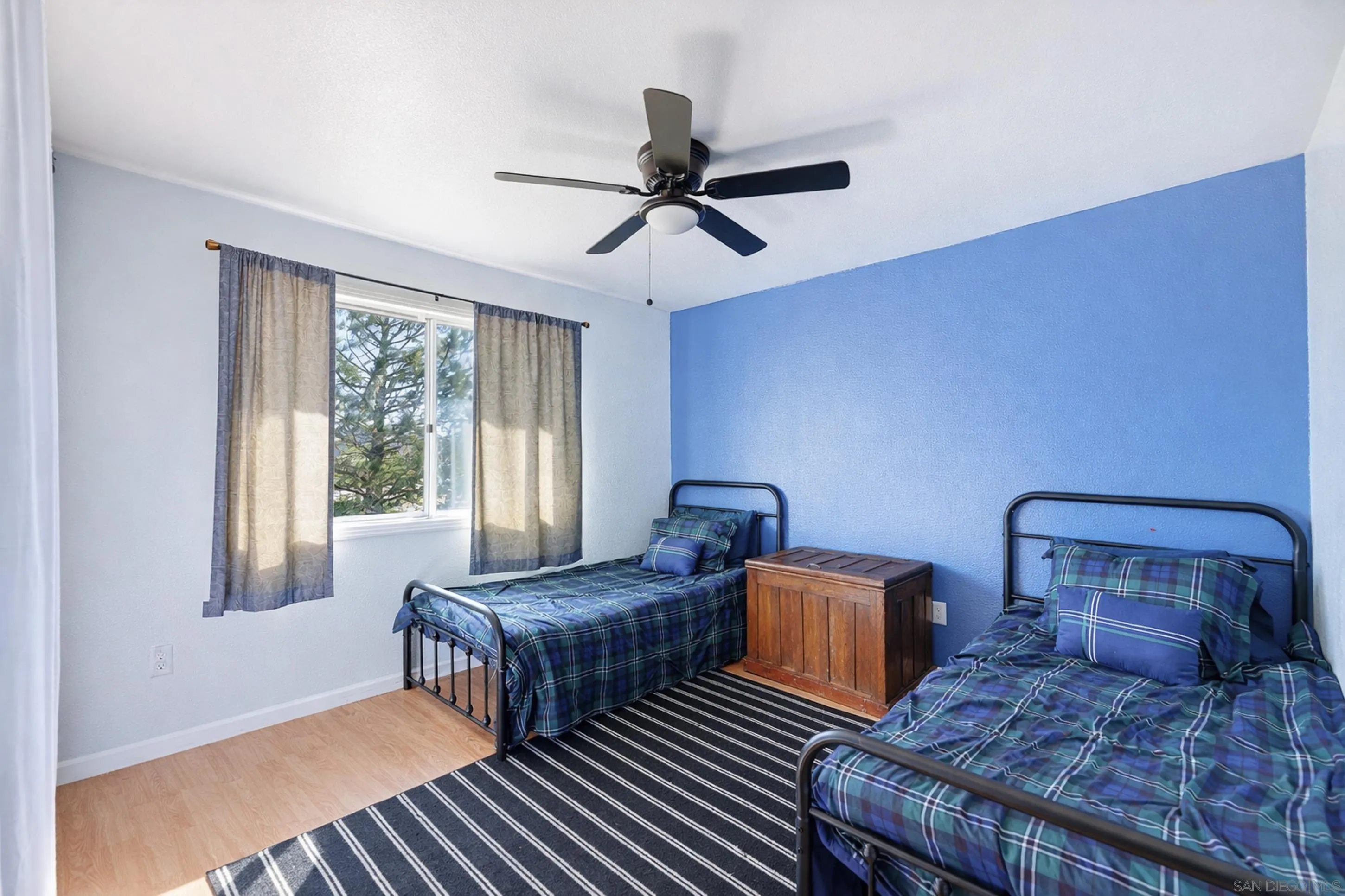 41494 Rolling Hills Drive