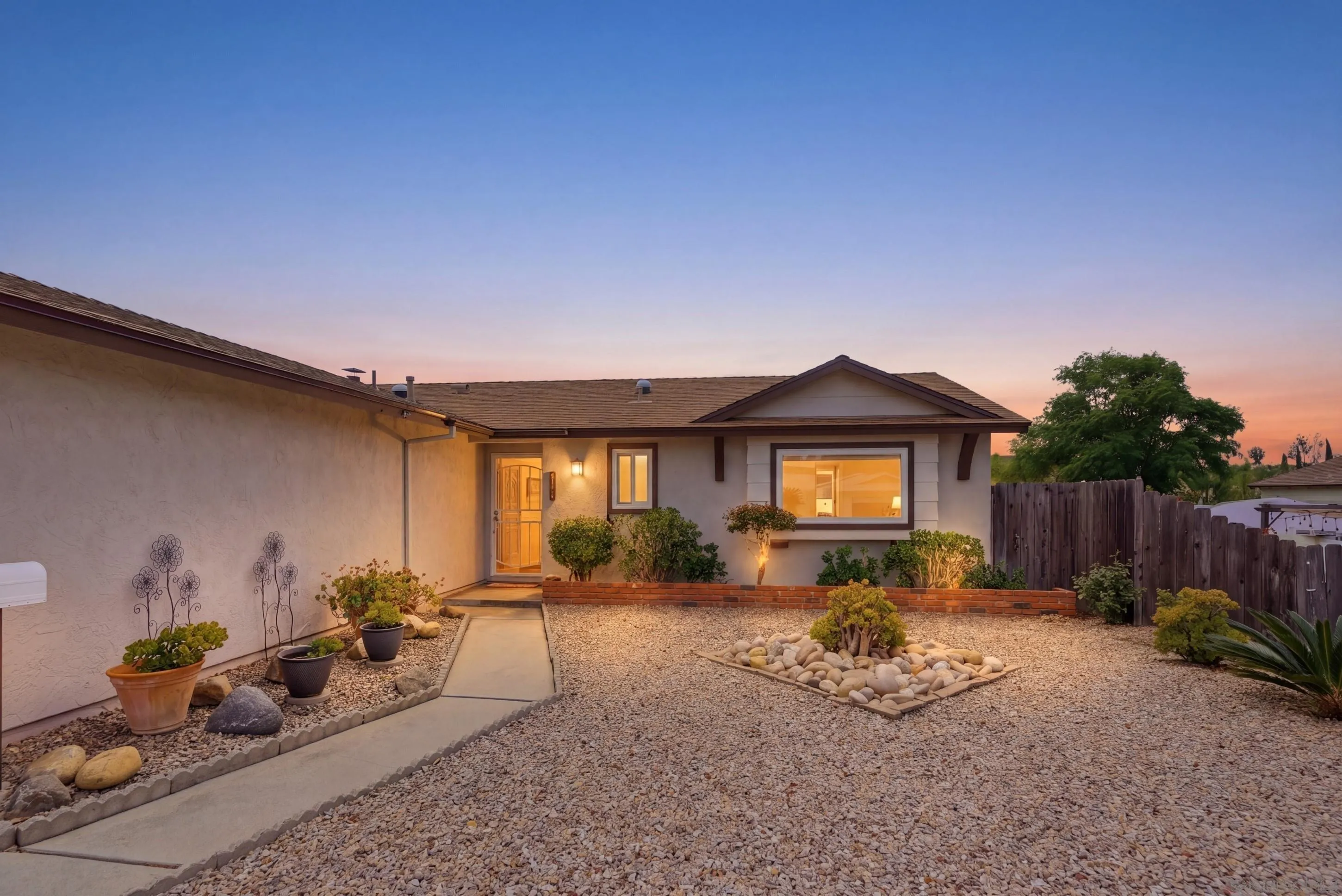 12721 Via La Gardenia