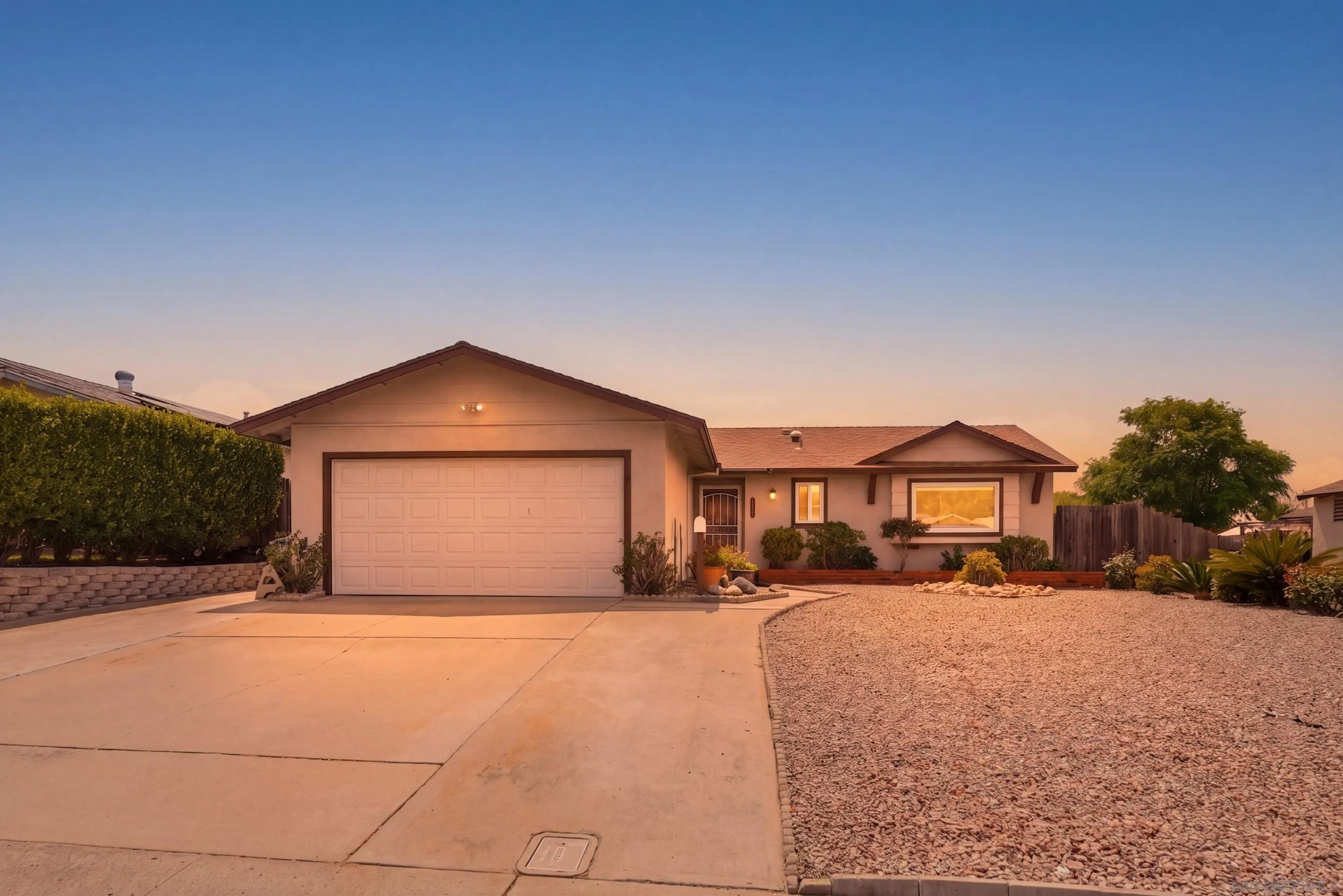 12721 Via La Gardenia