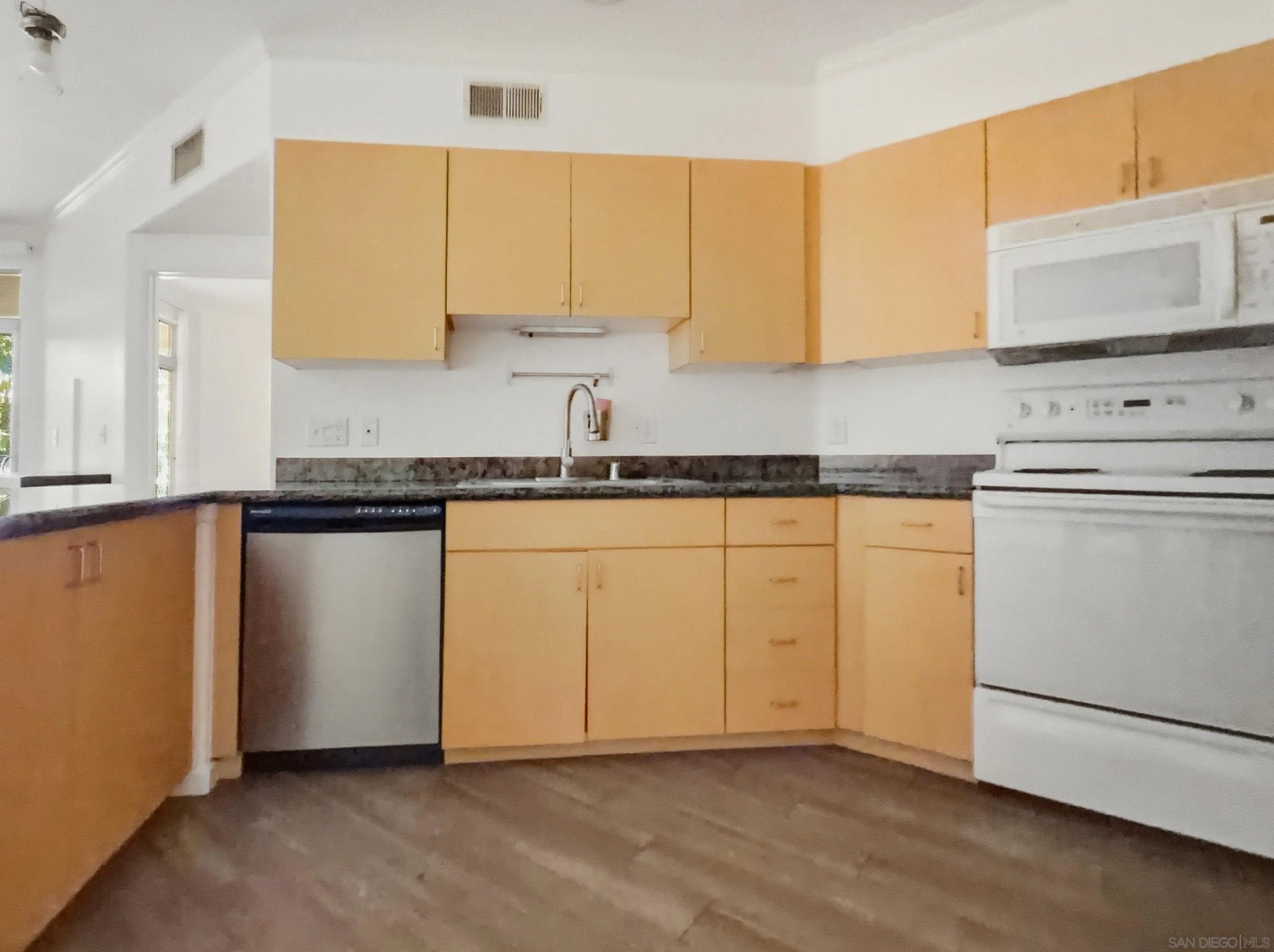 1501 Front St Unit 340