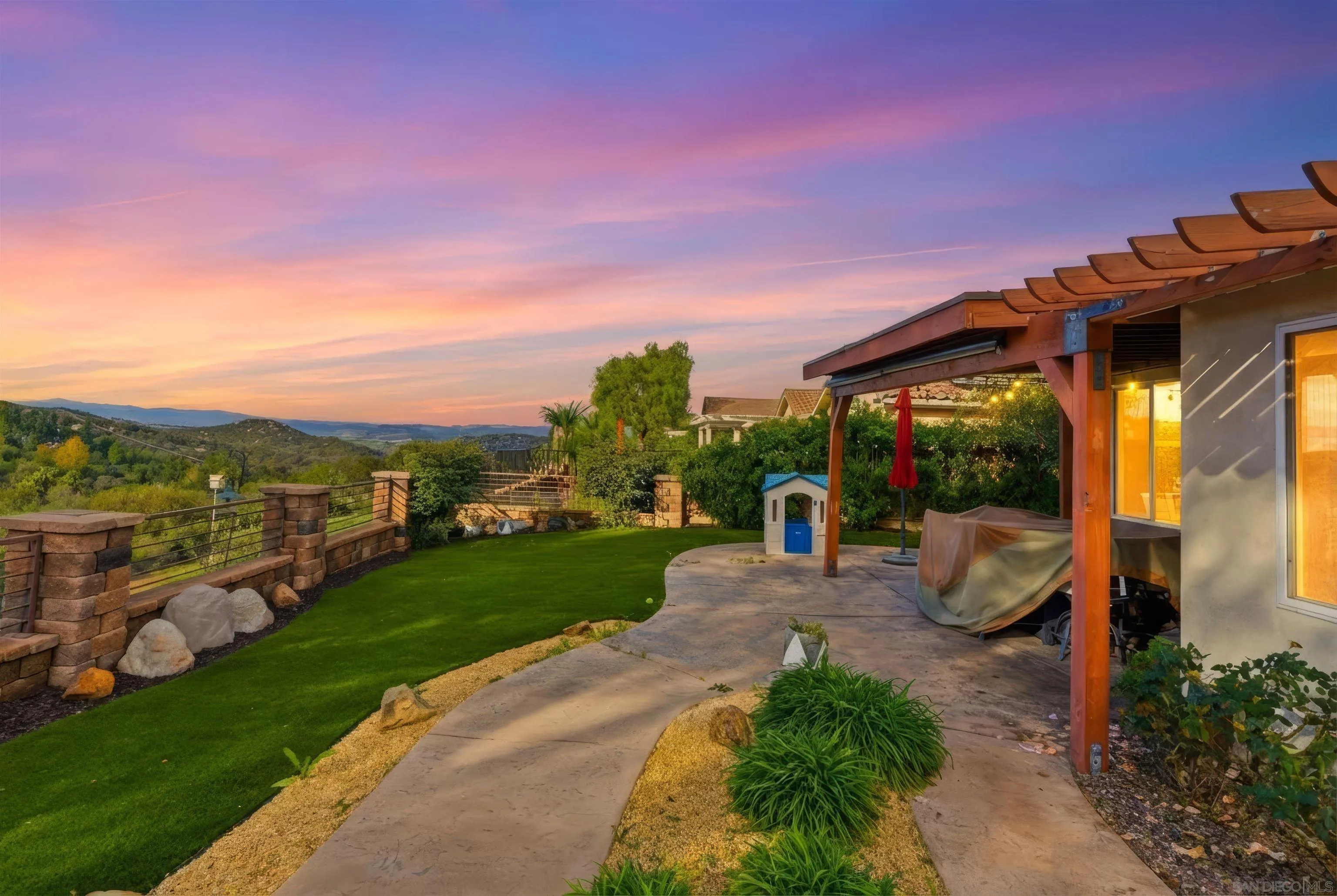 28250 Deep Canyon Dr