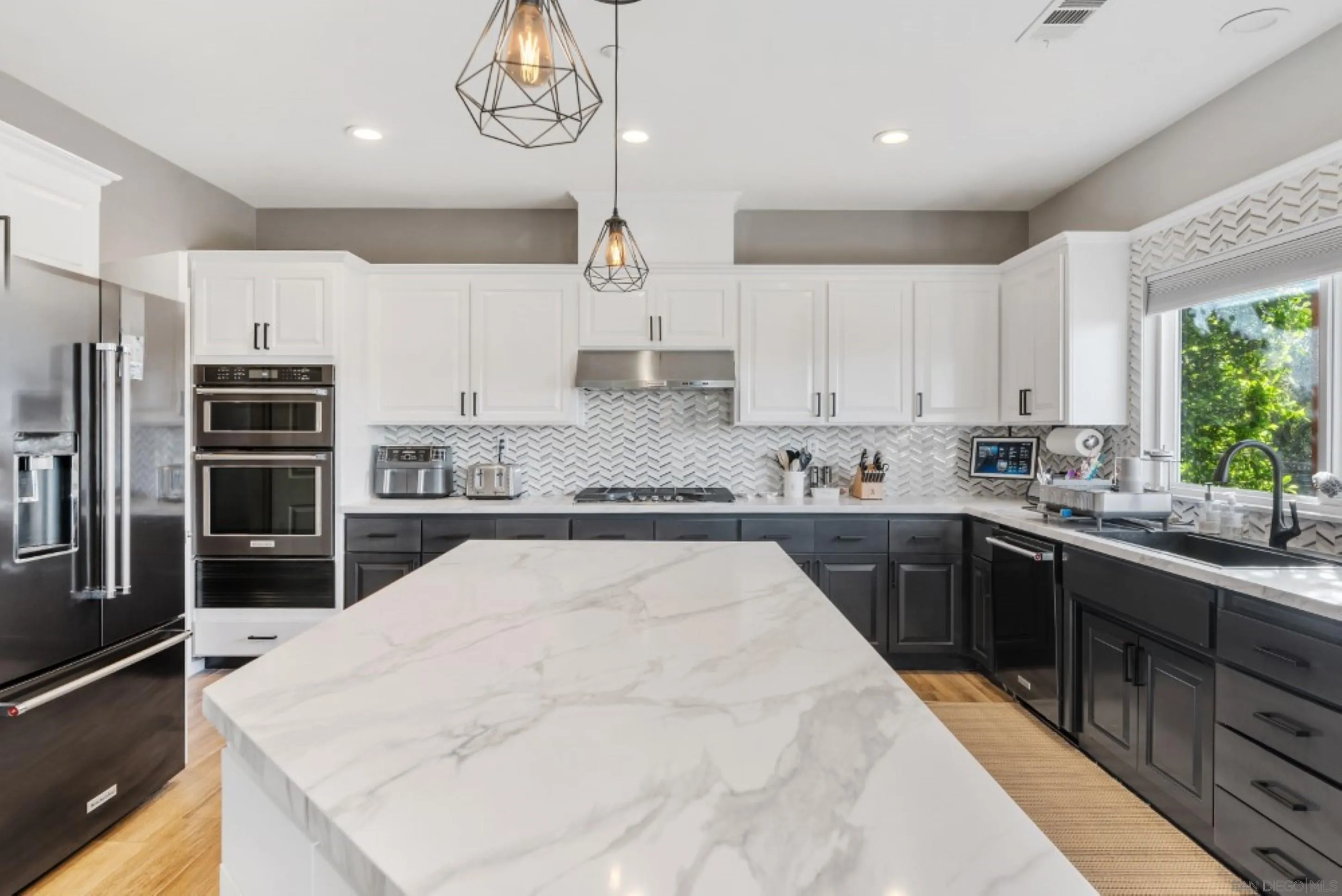 28250 Deep Canyon Dr