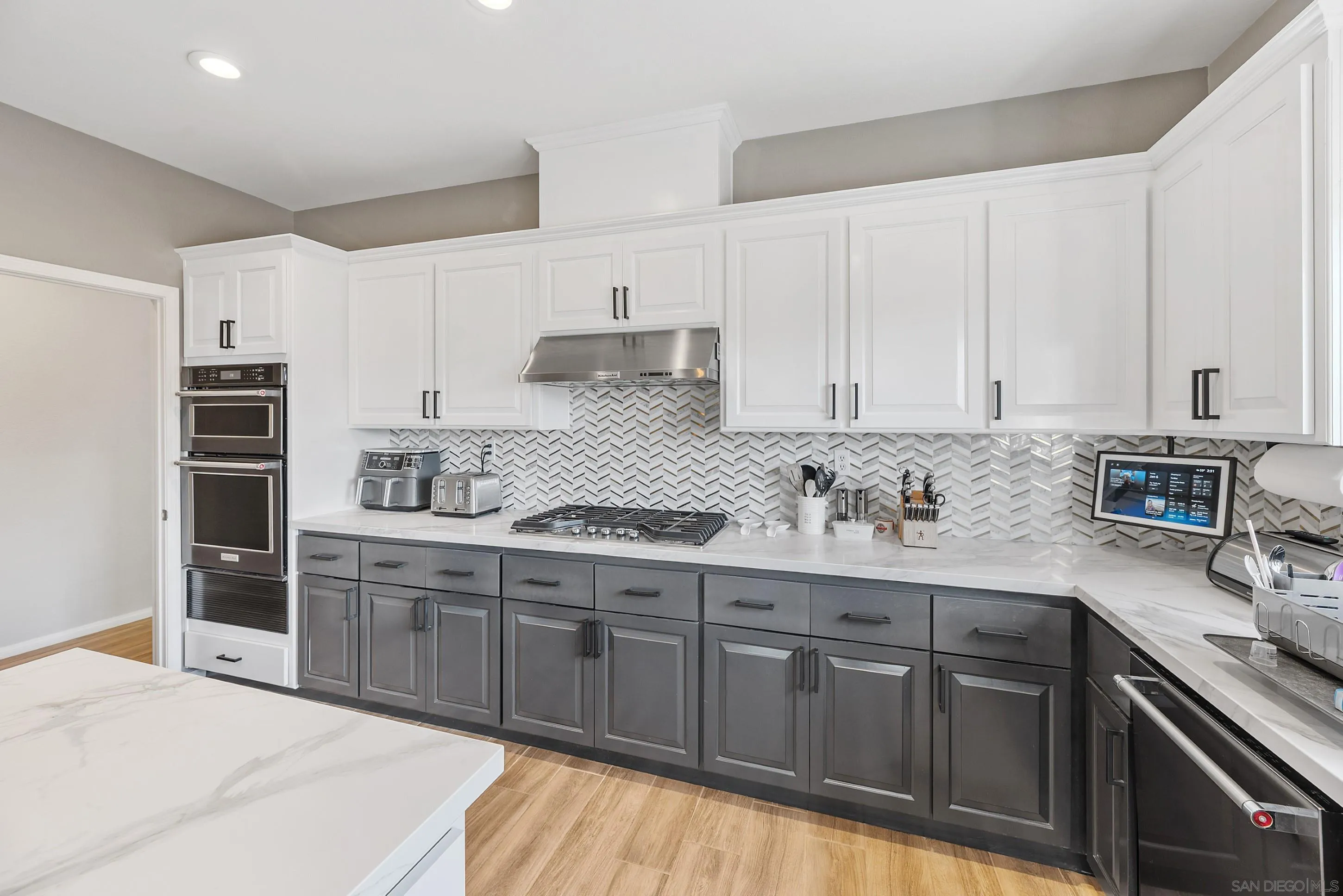 28250 Deep Canyon Dr