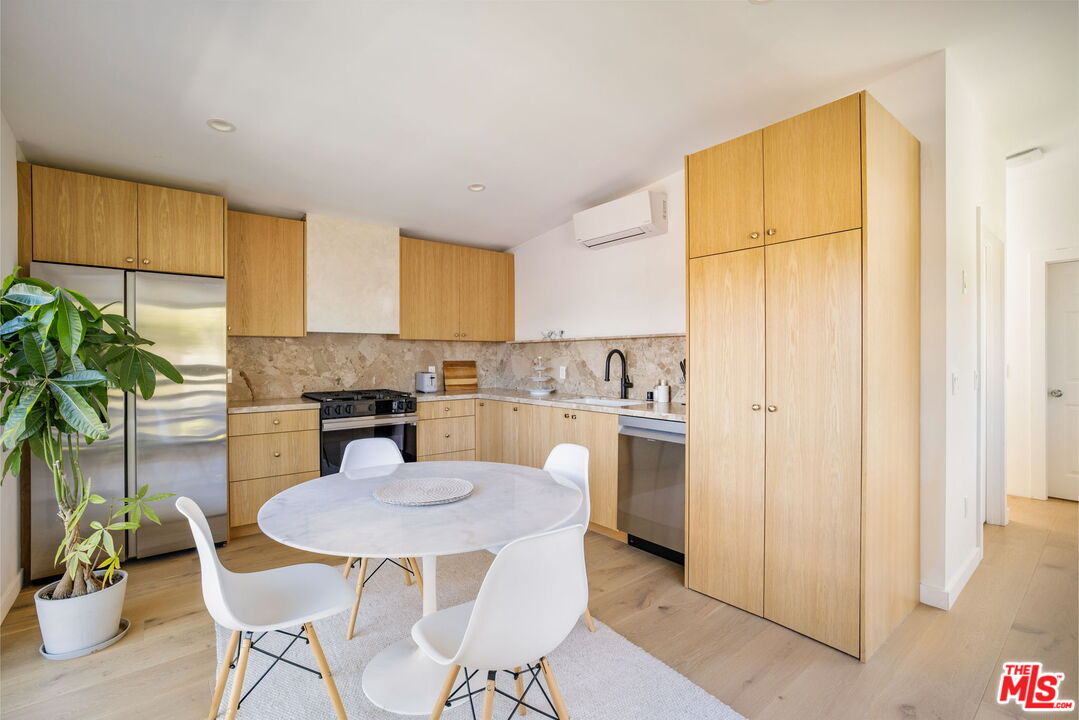 14664 Valley Vista Blvd