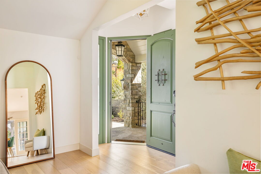 14664 Valley Vista Blvd