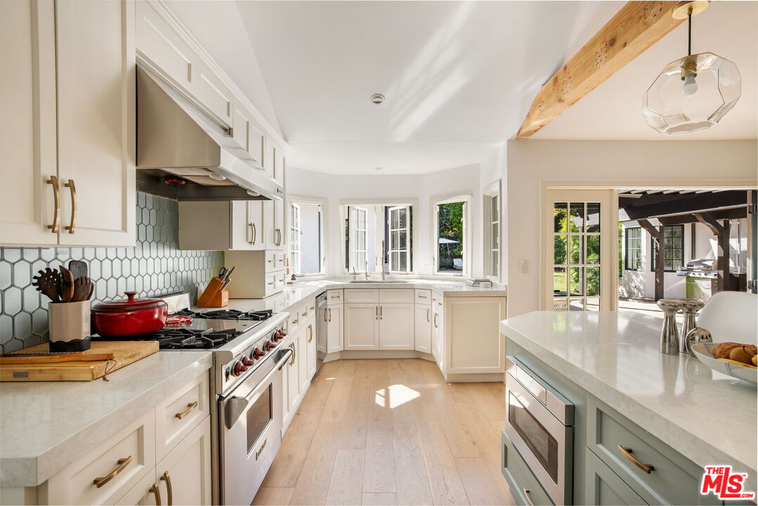 14664 Valley Vista Blvd