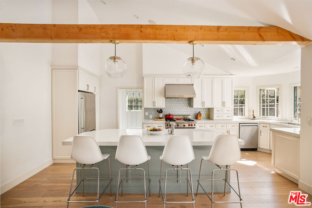 14664 Valley Vista Blvd