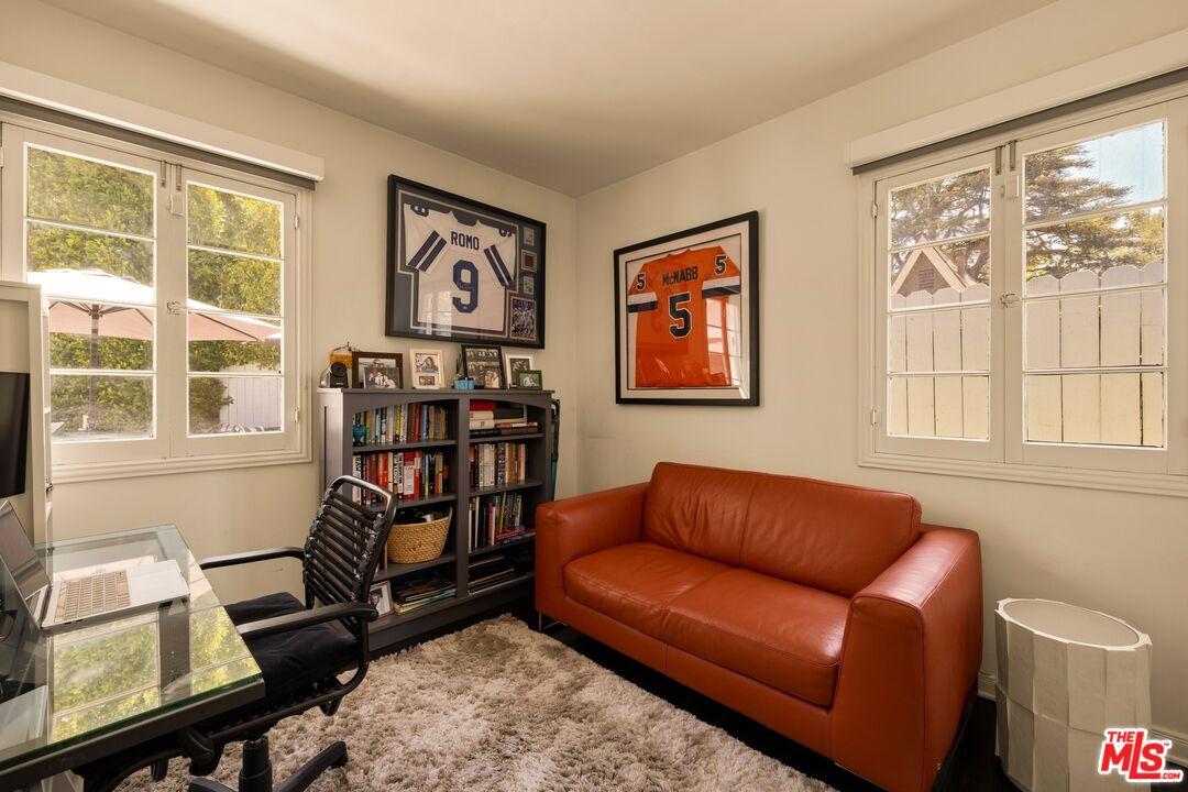 1409 Club View Dr