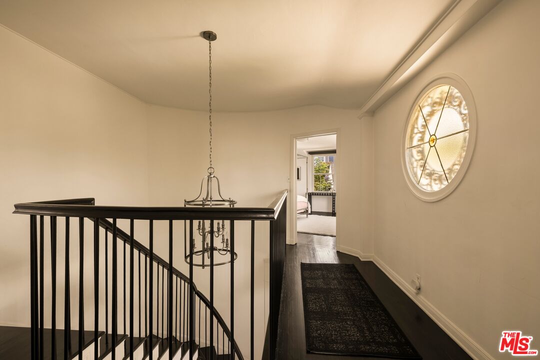 1409 Club View Dr