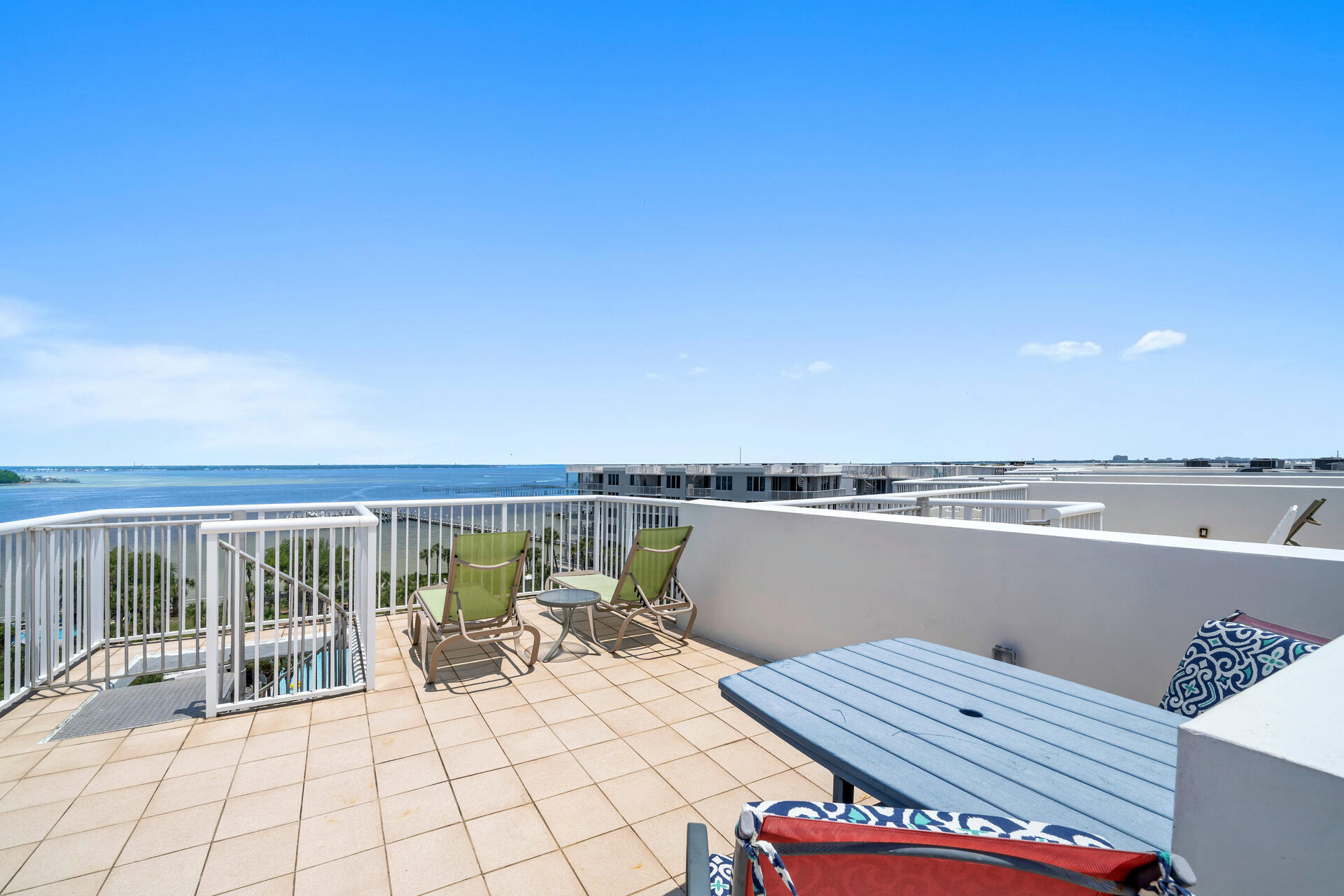 1322 SE Miracle Strip Pkwy Unit Parkway, PH 6