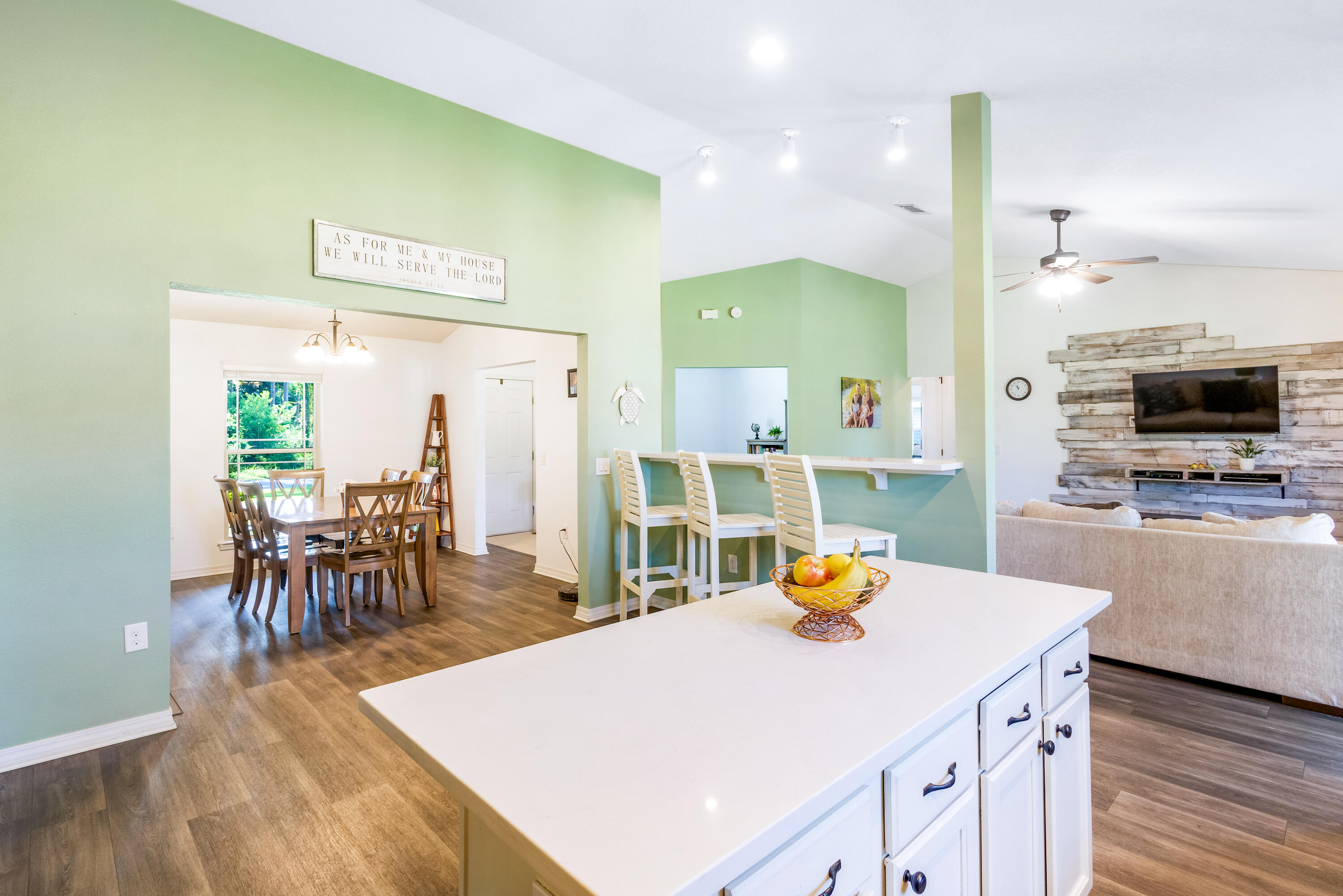 1777 Thunderbolt Street