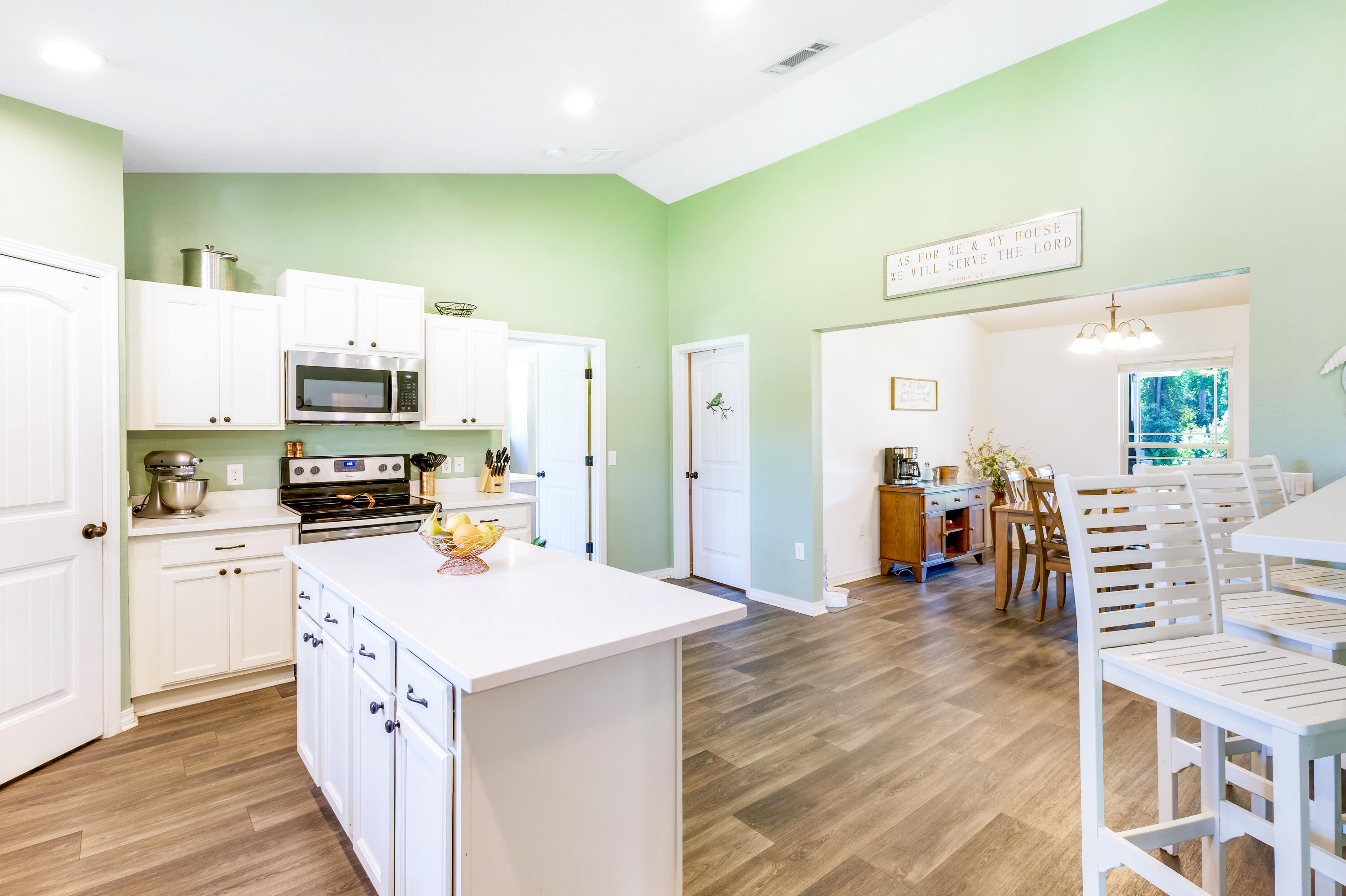 1777 Thunderbolt Street