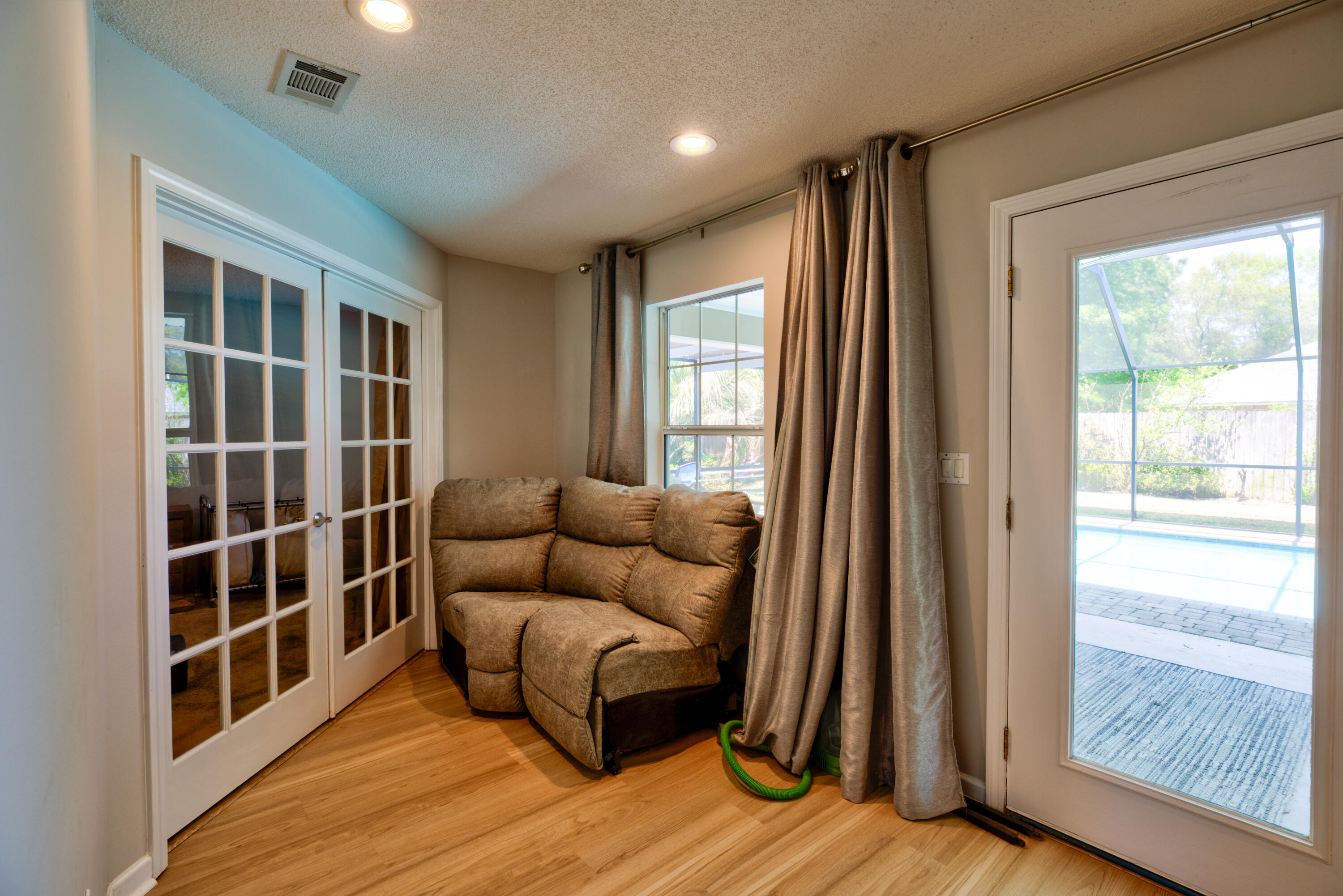 4549 Castlewood Lane