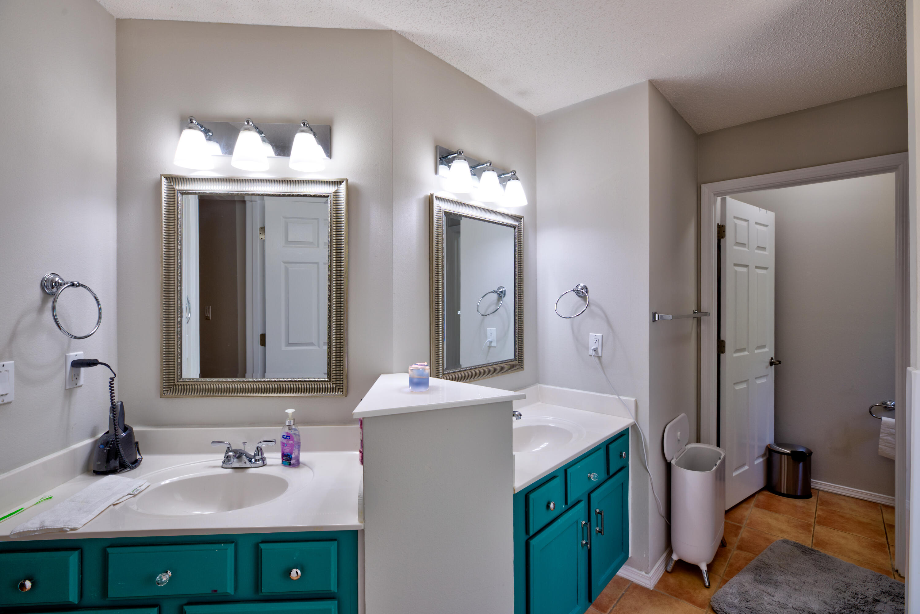 4549 Castlewood Lane