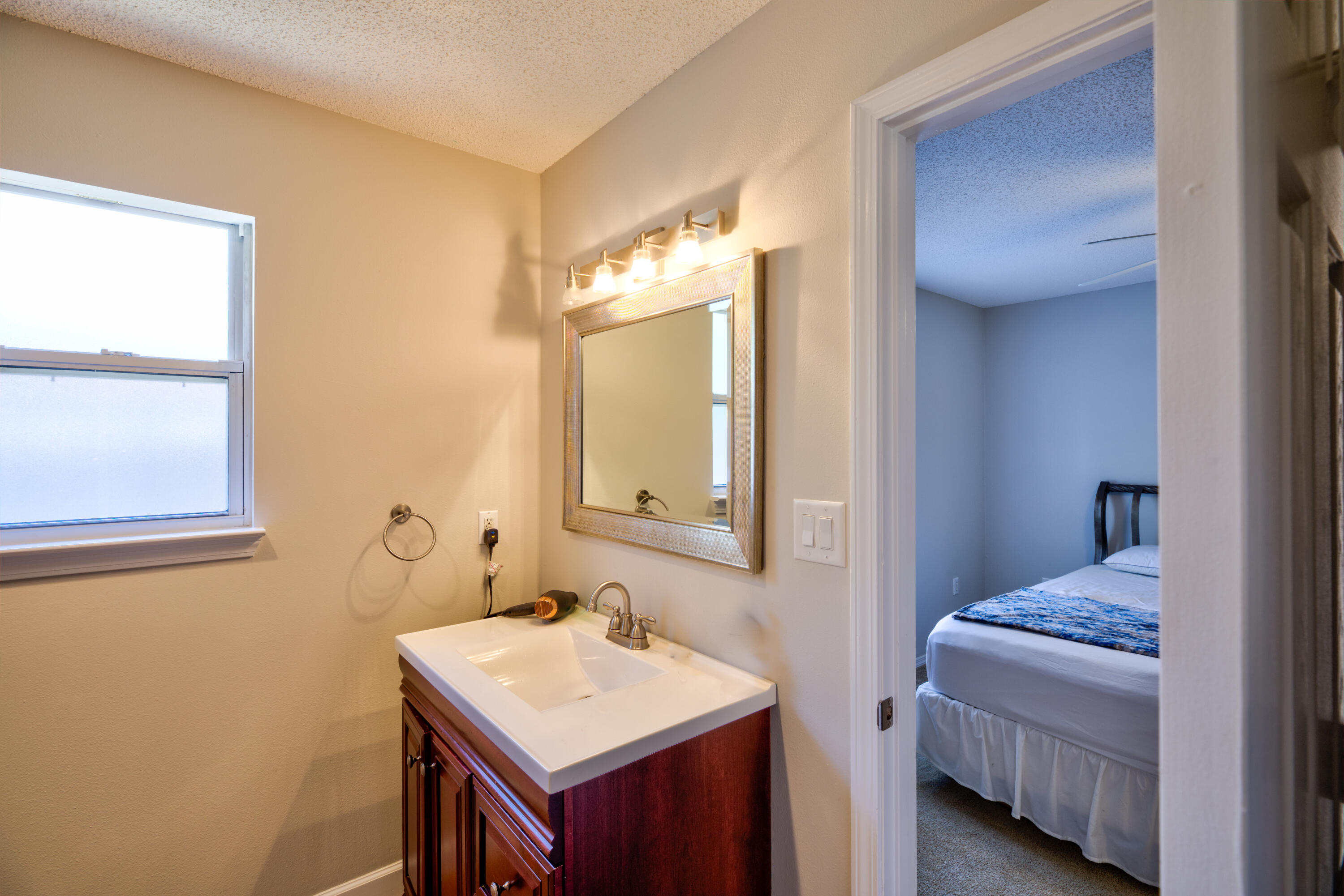 4549 Castlewood Lane