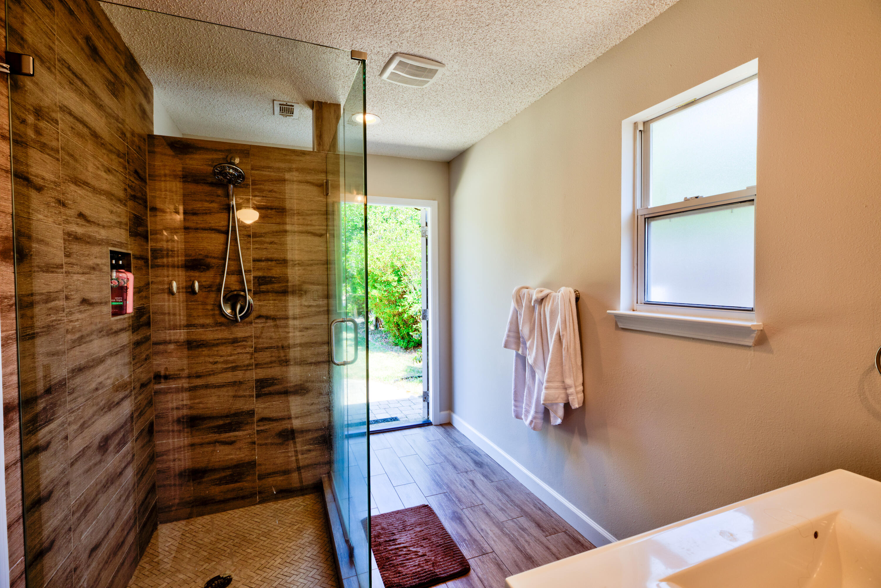 4549 Castlewood Lane