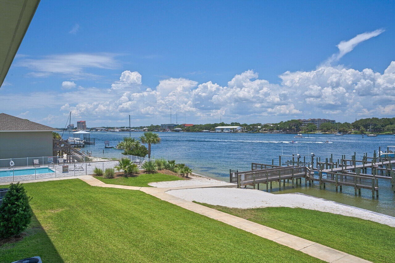 340 Bluefish Drive, 105