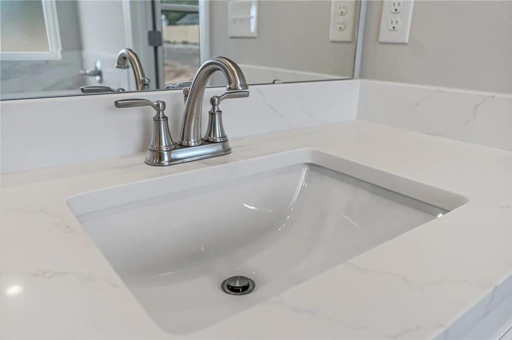 TBD 2 Thornbird Loop