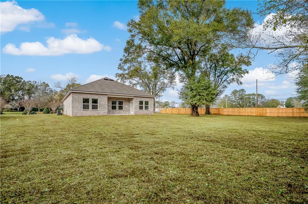 99 Fountain Crest Drive