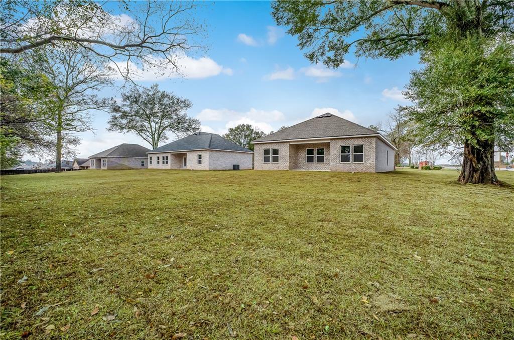 99 Fountain Crest Drive