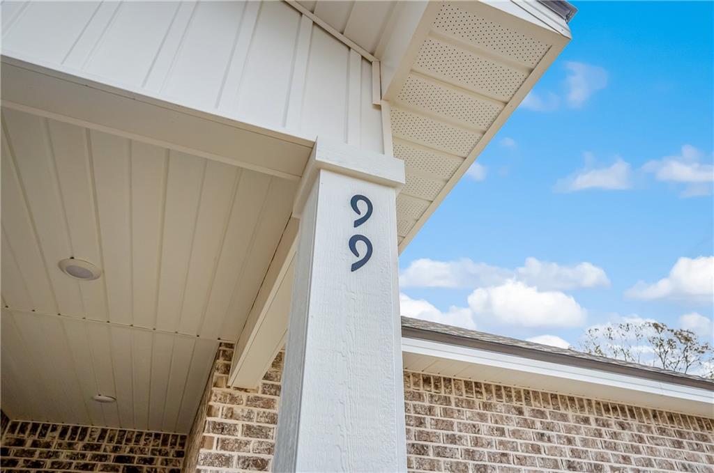 99 Fountain Crest Drive