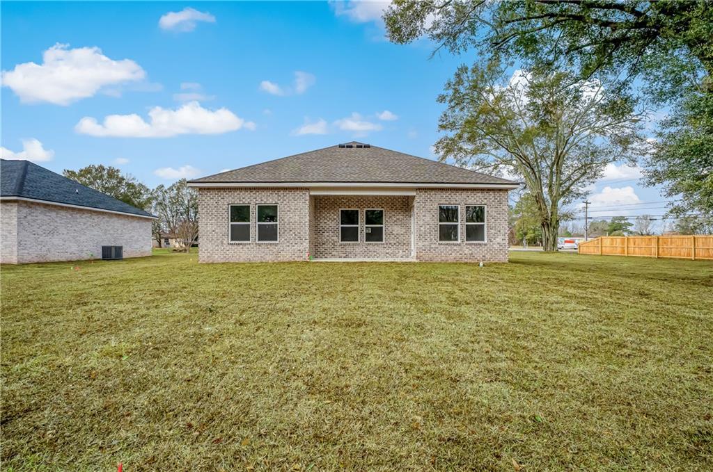 99 Fountain Crest Drive