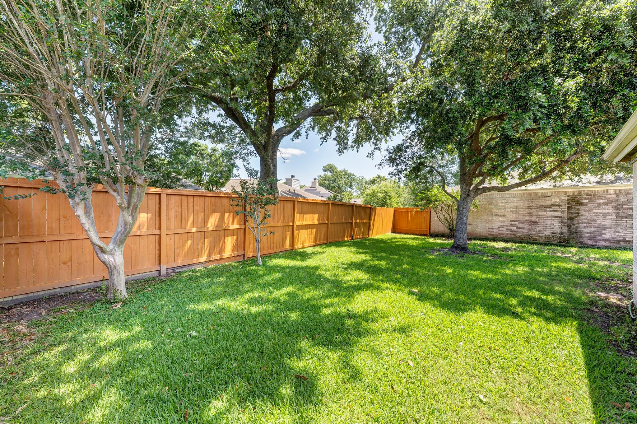 18506 Glen Briar Lane