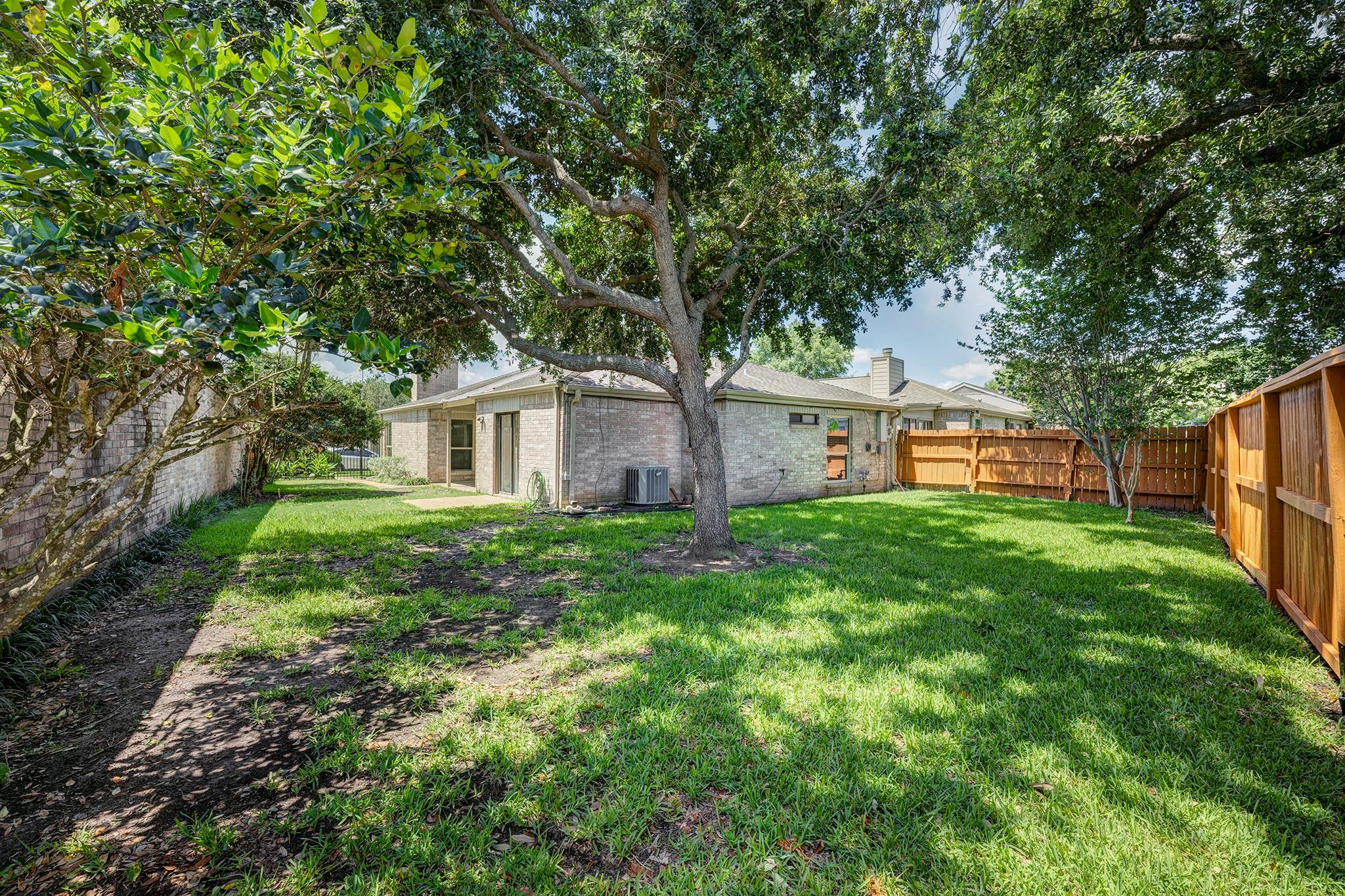 18506 Glen Briar Lane