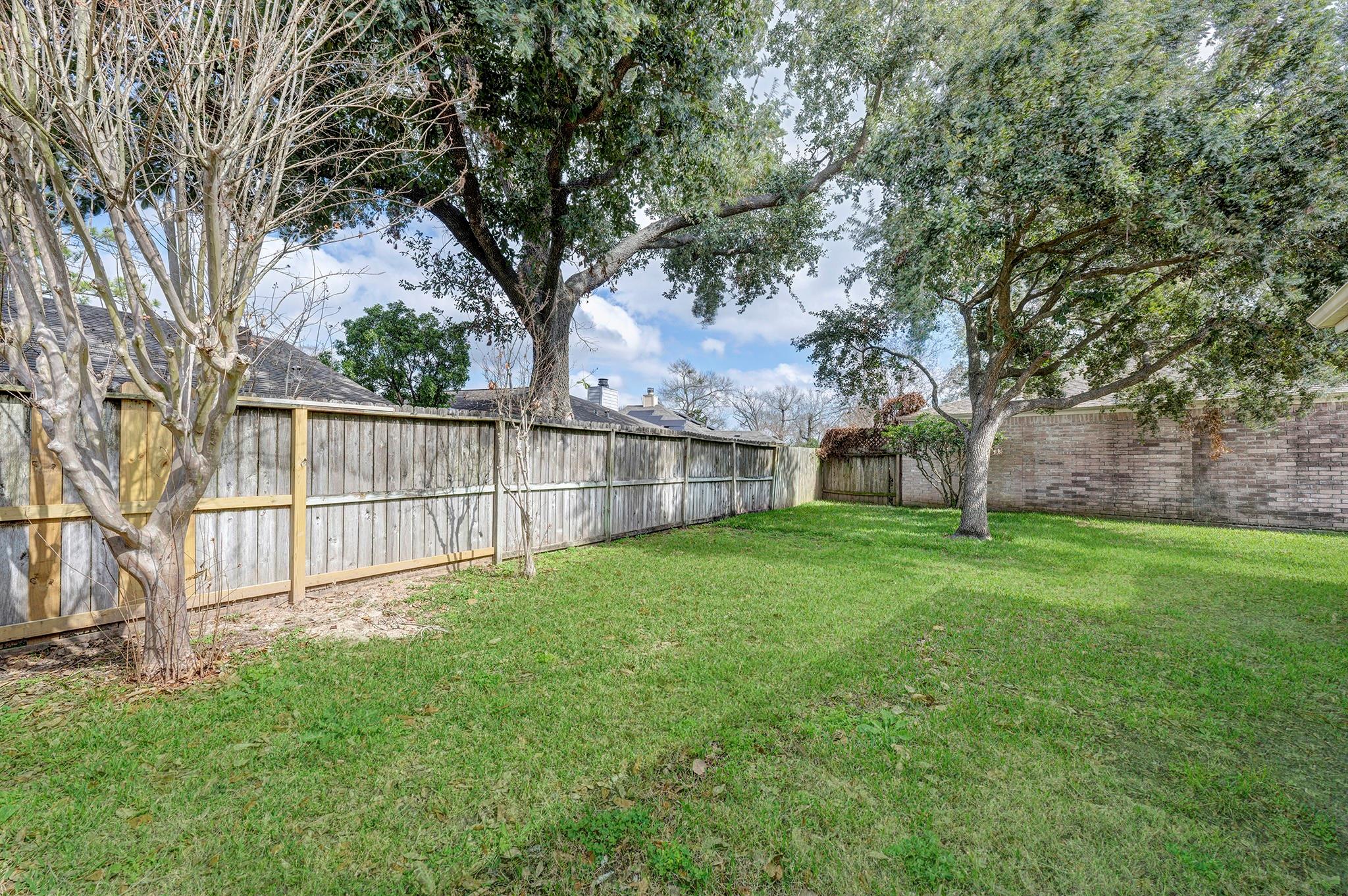 18506 Glen Briar Lane