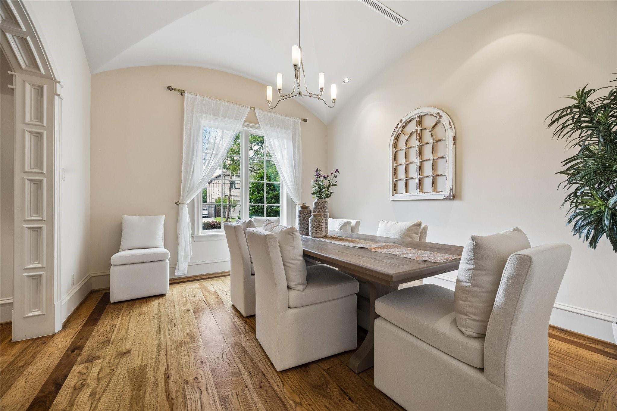3805 Swarthmore