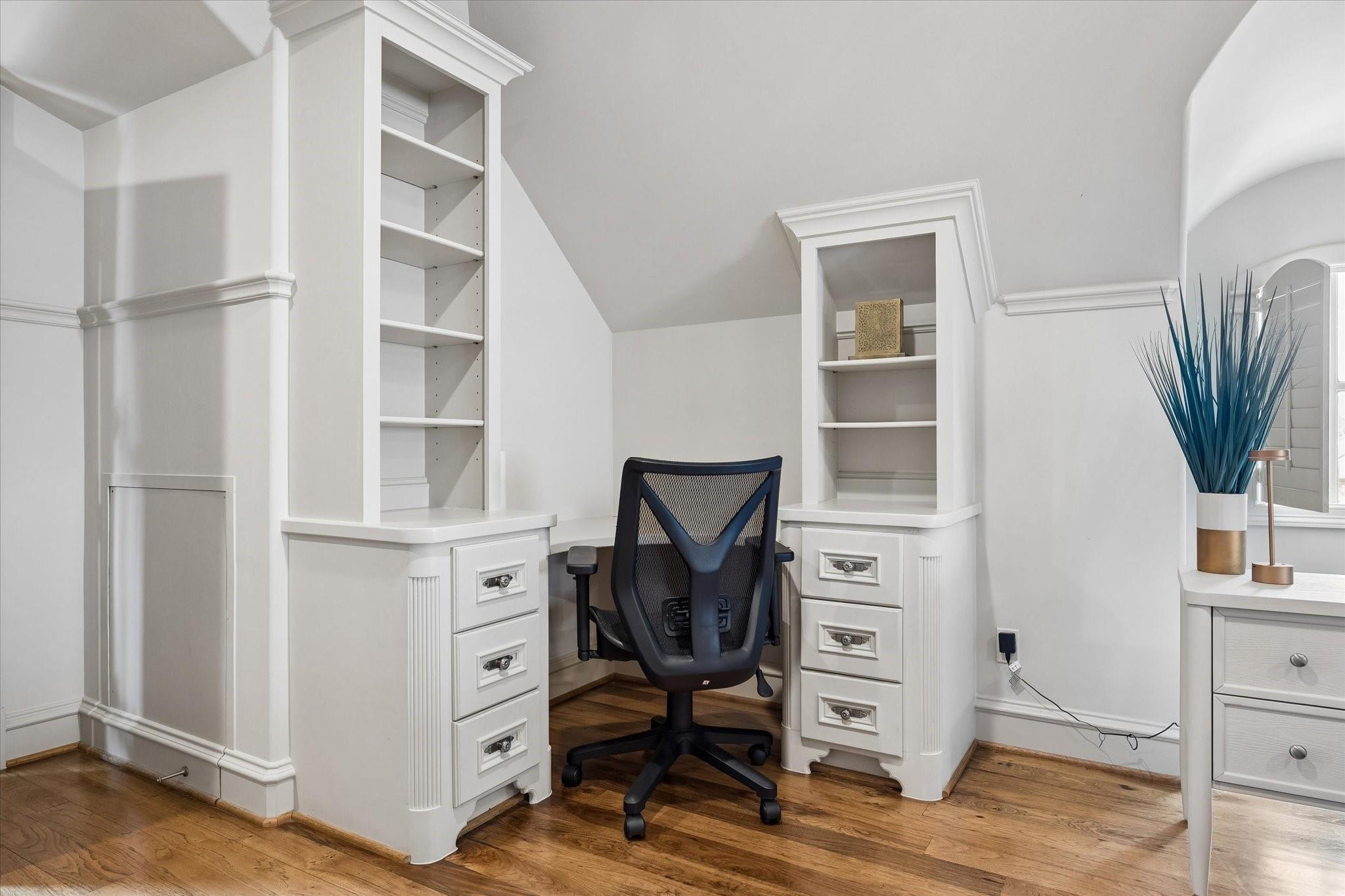 3805 Swarthmore