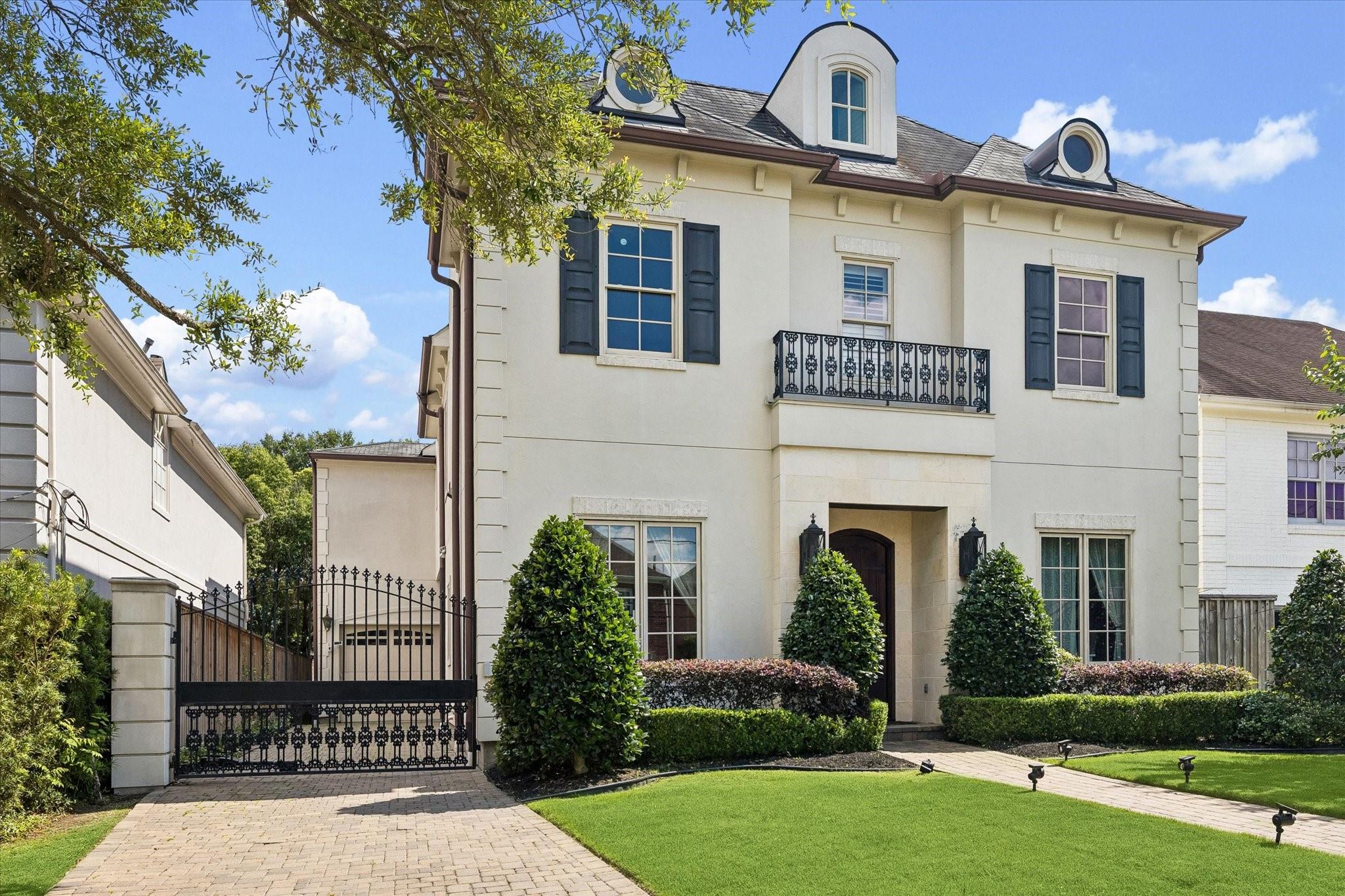 3805 Swarthmore
