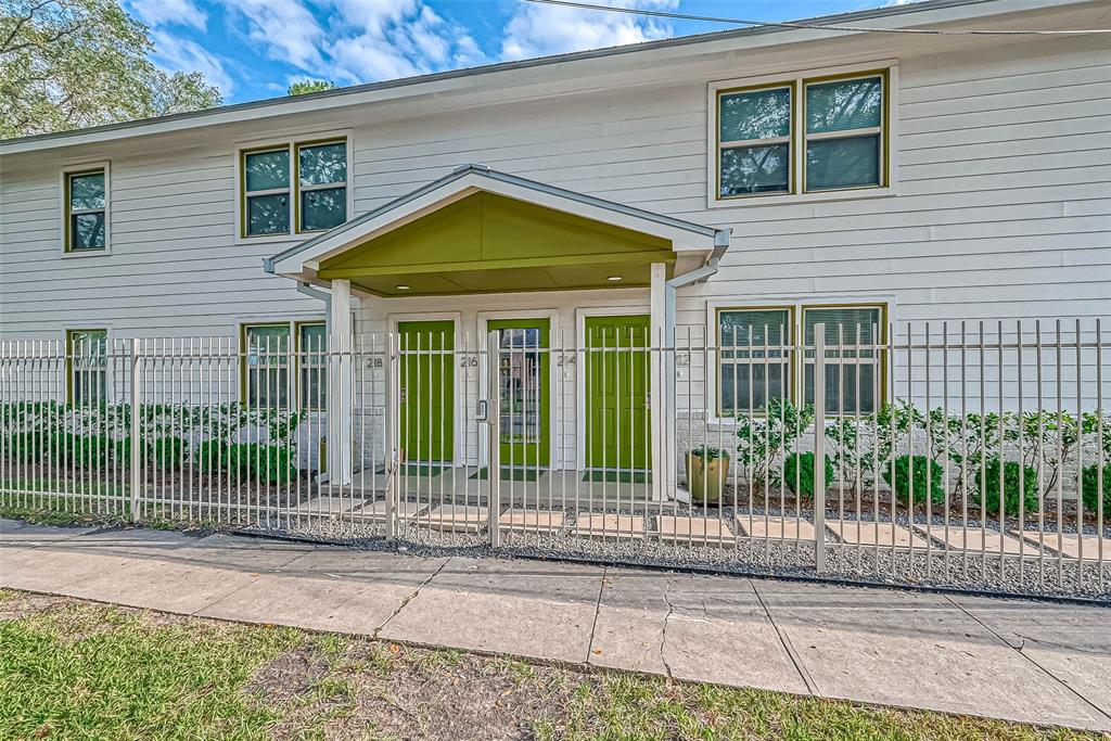 214 E 14th Street