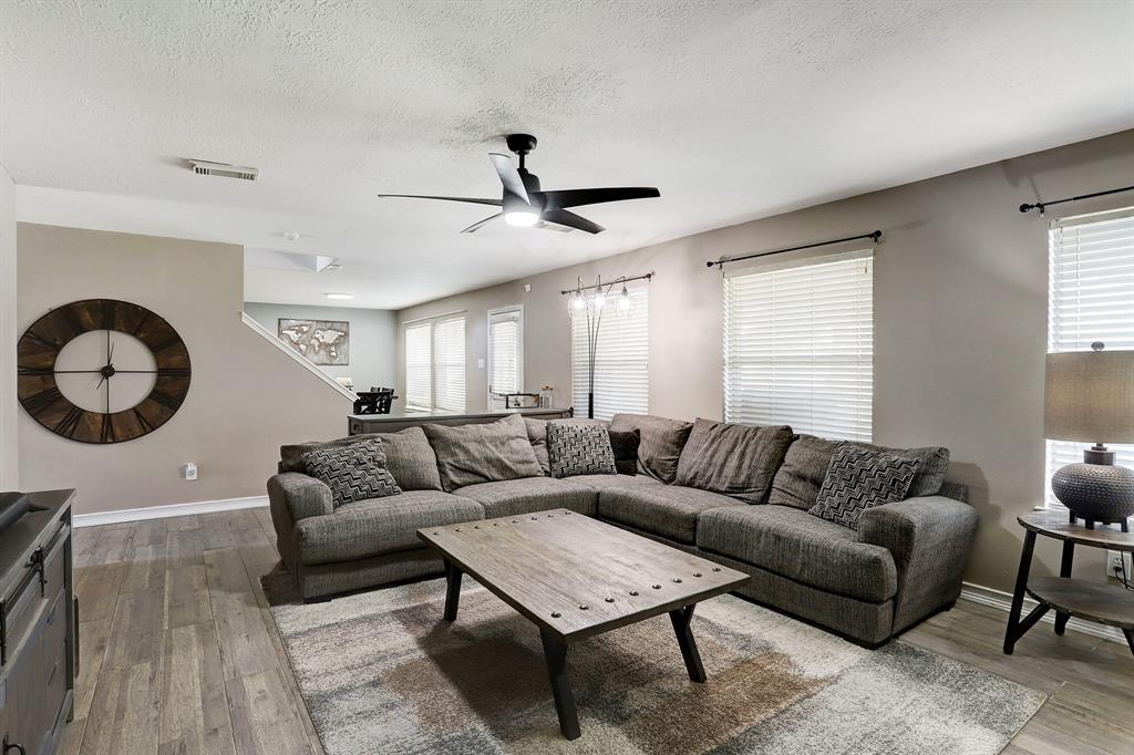 20822 Silk Oak Court
