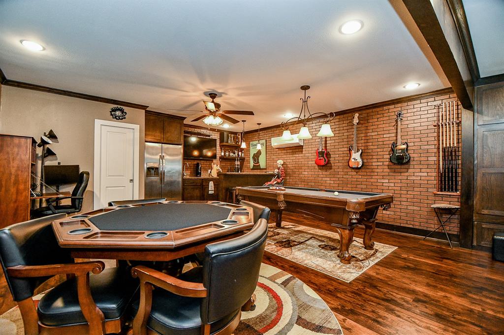 4323 Sanford Road