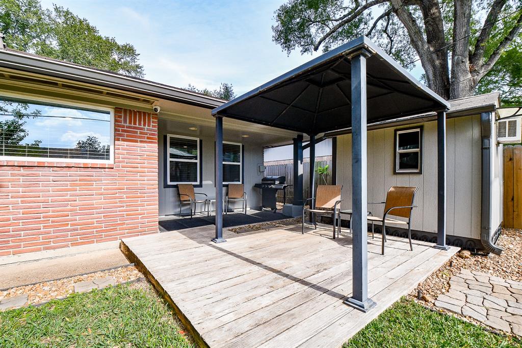 4323 Sanford Road