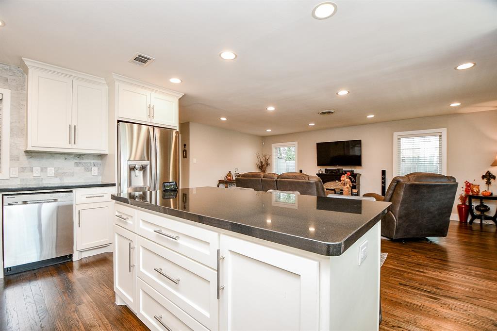 4323 Sanford Road