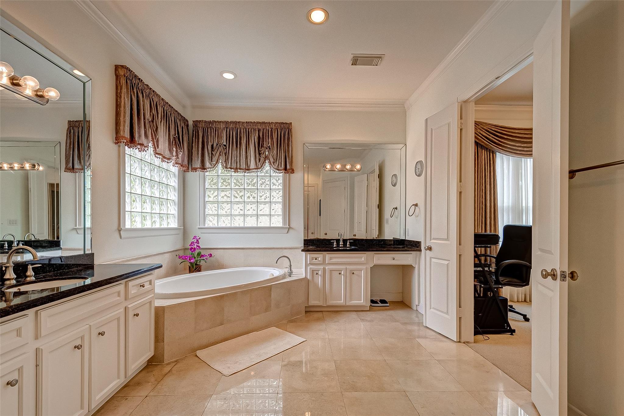 6331 W Mystic Meadow