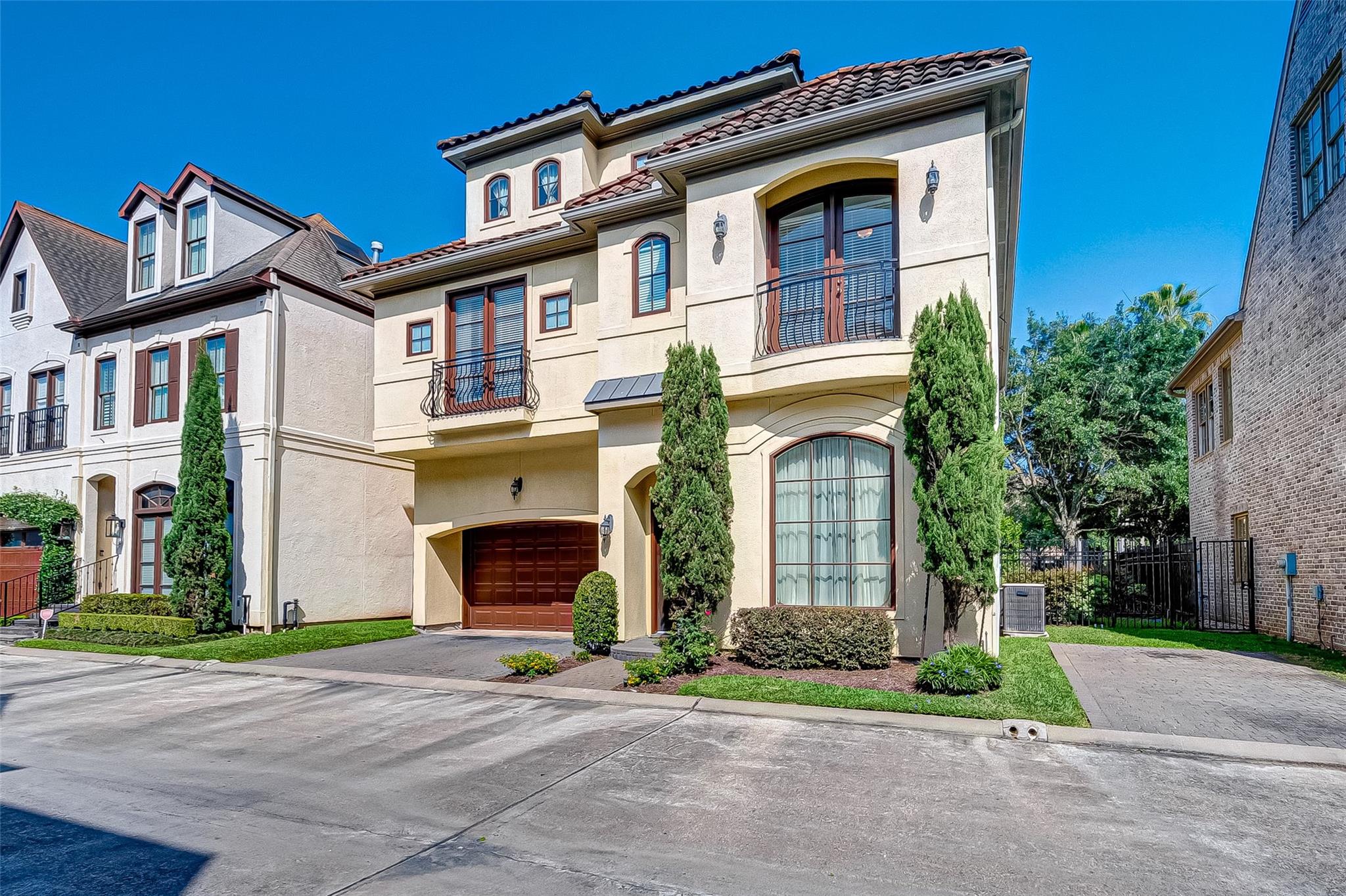 6331 W Mystic Meadow