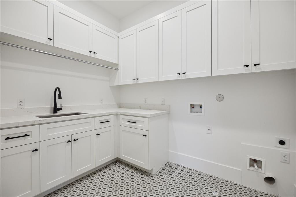 2304 Robinhood Street