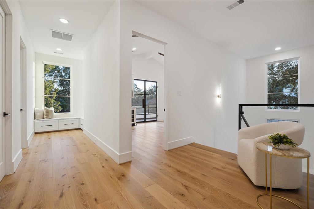 2304 Robinhood Street