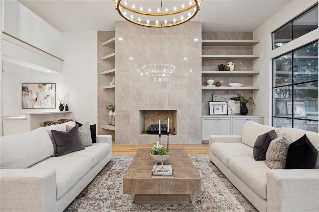 2304 Robinhood Street