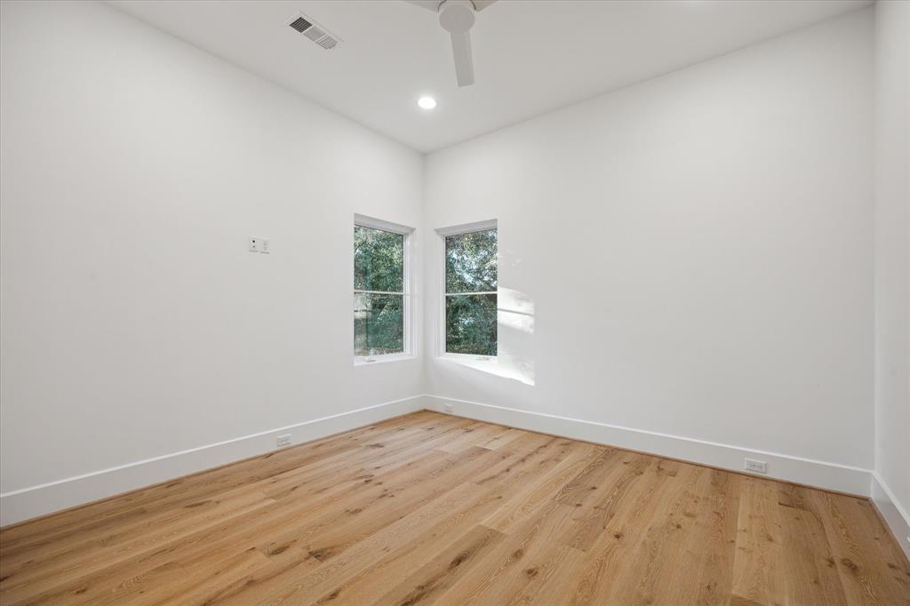 2304 Robinhood Street