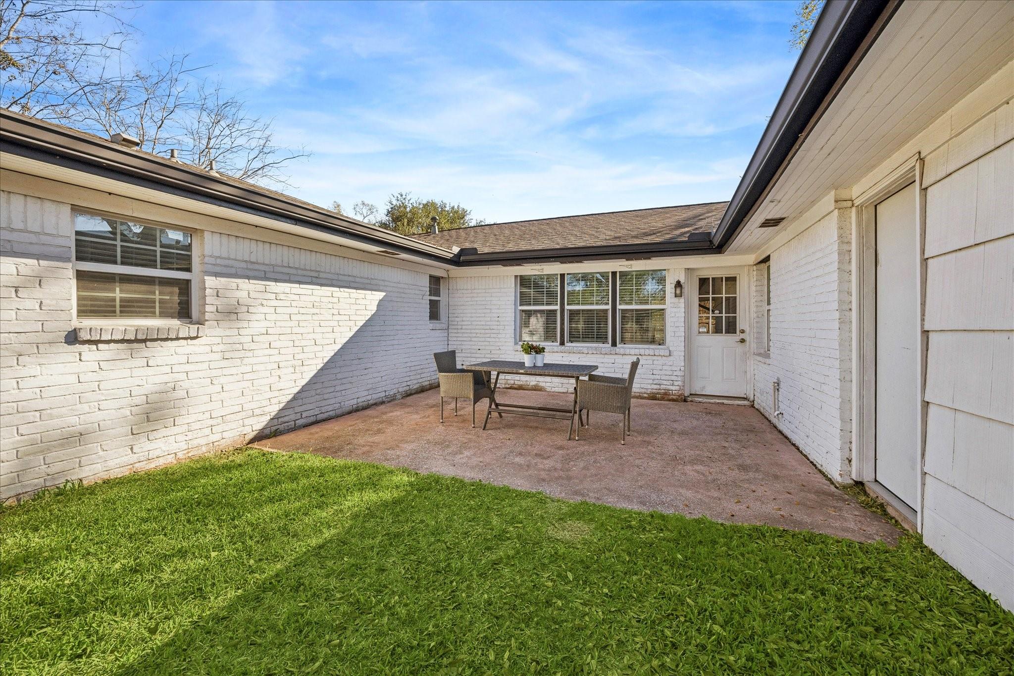 5630 Mcknight Street