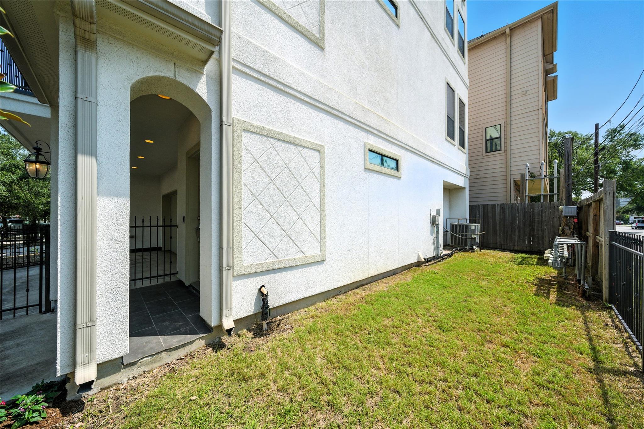 1504 Johnson Street