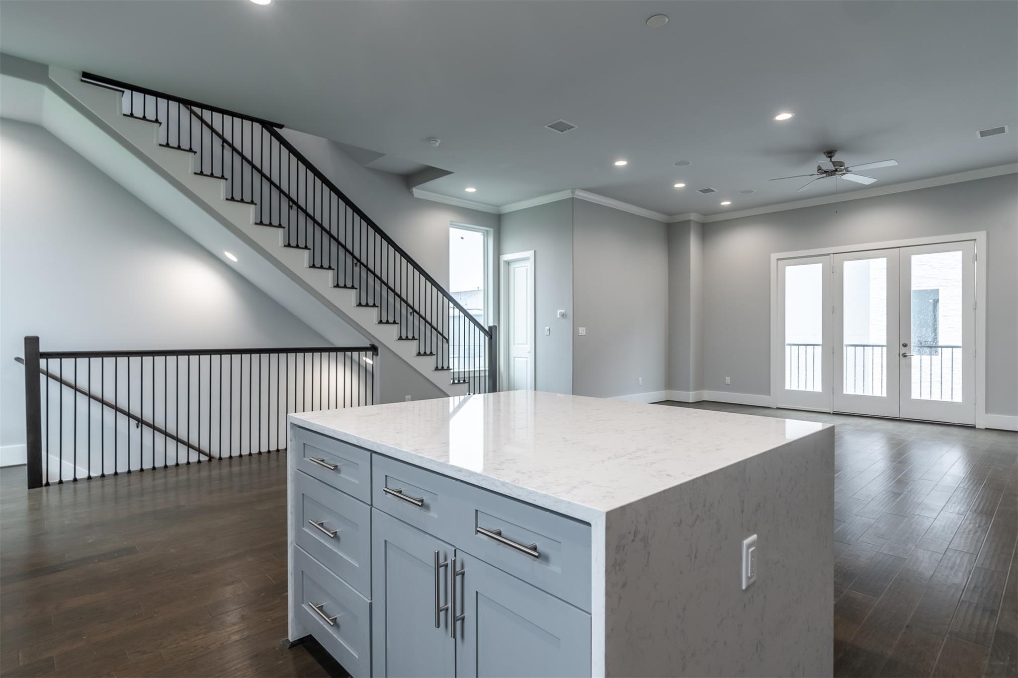 1545 W 22nd Street