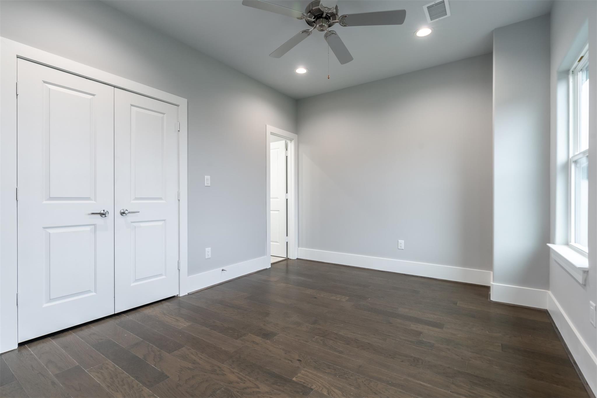 1545 W 22nd Street