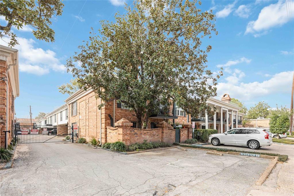 3400 Timmons Lane # 28