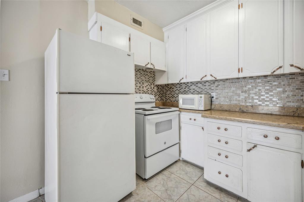 3400 Timmons Lane # 28
