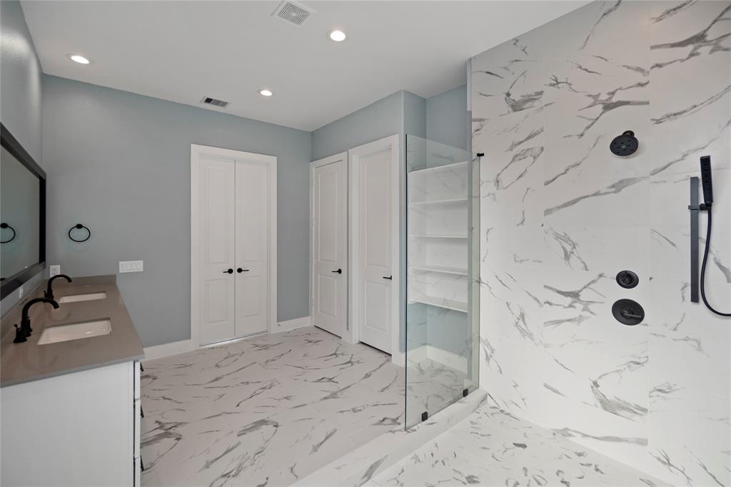 3604 Kensington Gardens Lane